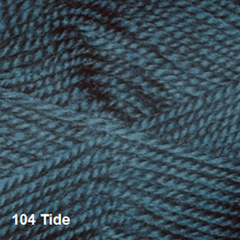 Load image into Gallery viewer, Crucci Snow Fleece 8ply Wool - Discontinued