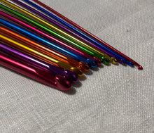 Load image into Gallery viewer, Straight Tunisian Crochet Hooks 27cm