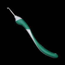 Load image into Gallery viewer, Addi Swing crochet hook 4mm green side view