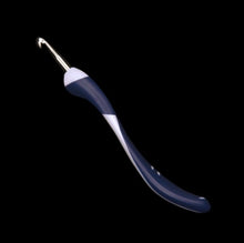 Load image into Gallery viewer, Addi Swing crochet hook 6mm ink side view
