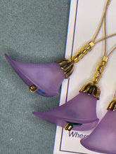 Load image into Gallery viewer, Pop On A Few "Charming" - 20mm Stitch Markers, Lucite Lilies with Glass Beads