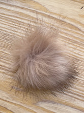 Load image into Gallery viewer, Imitation Rabbit Fur Pom Poms
