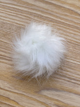 Load image into Gallery viewer, Imitation Rabbit Fur Pom Poms
