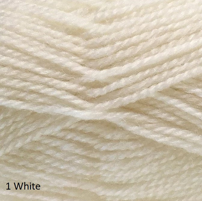 Crucci Ferndale 8ply pure wool yarn, white